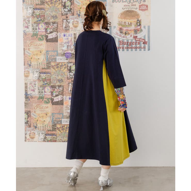 宇宙ネコ柄バイカラー切替ワンピース[品番：SRSW0000016]｜ScoLar