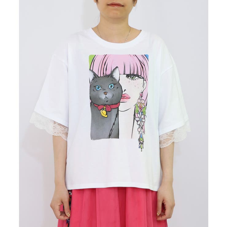 ネコと女の子の自撮り柄 レース切替Tシャツ[品番：SRSW0000113