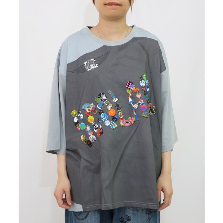 ブルー | ロゴバッヂトリックアート柄Tシャツ | ScoLar