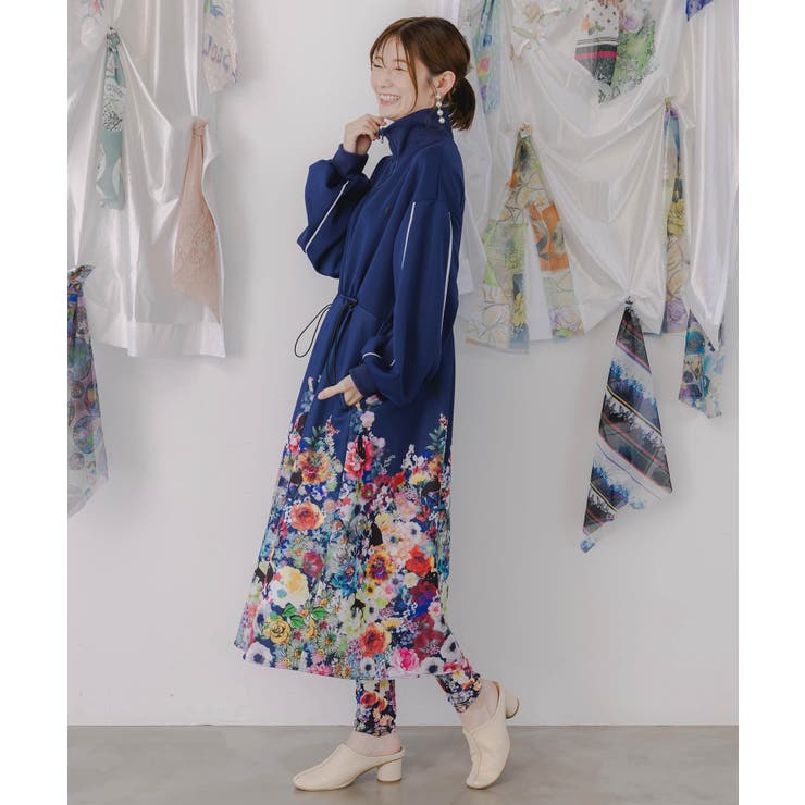 花柄に隠れ黒ネコ柄 ハーフジップジャージワンピース | ScoLar | 詳細画像3 