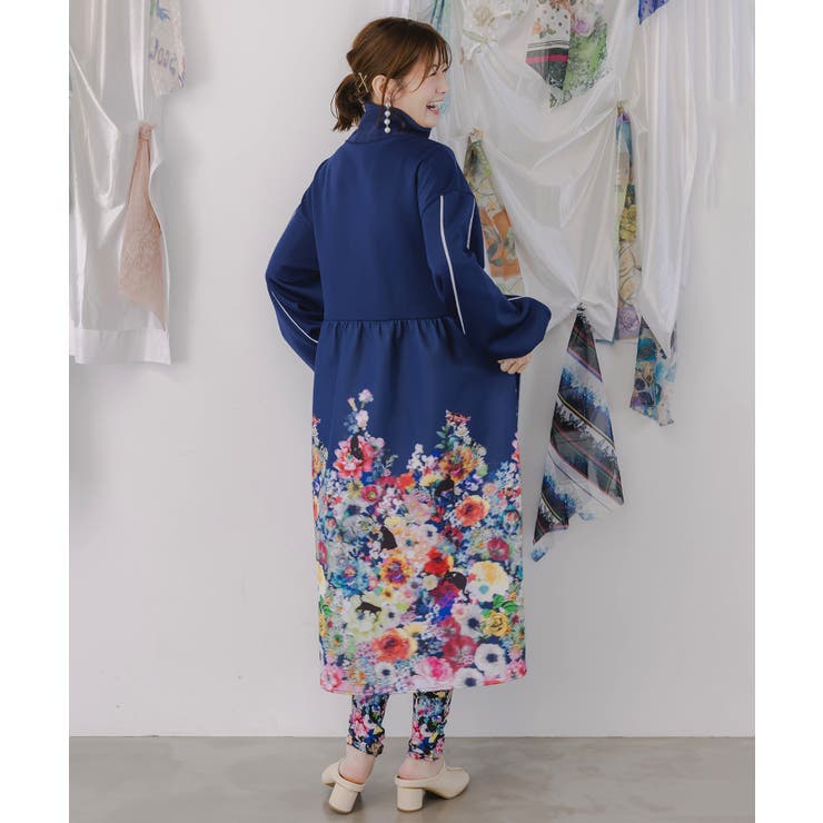 花柄に隠れ黒ネコ柄 ハーフジップジャージワンピース | ScoLar | 詳細画像4 