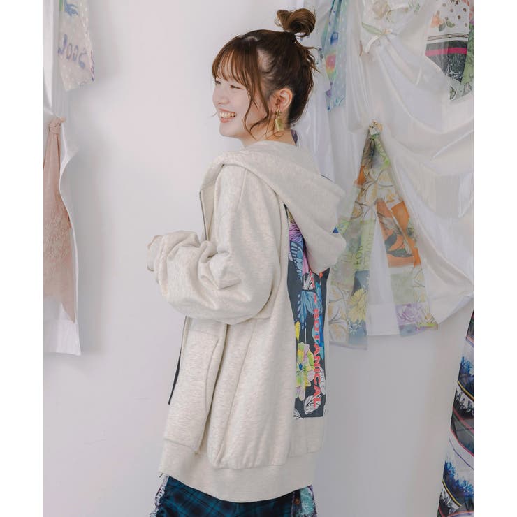 花蝶柄スカ子箔プリントロゴパーカー | ScoLar | 詳細画像3 