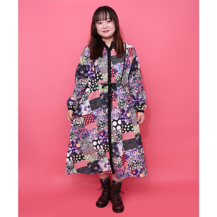 ブラック | パッチワーク風総柄ドロスト前開きワンピース | ScoLar