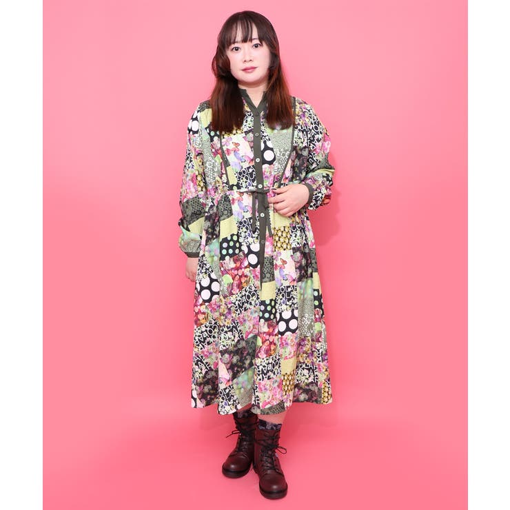 カーキ | パッチワーク風総柄ドロスト前開きワンピース | ScoLar