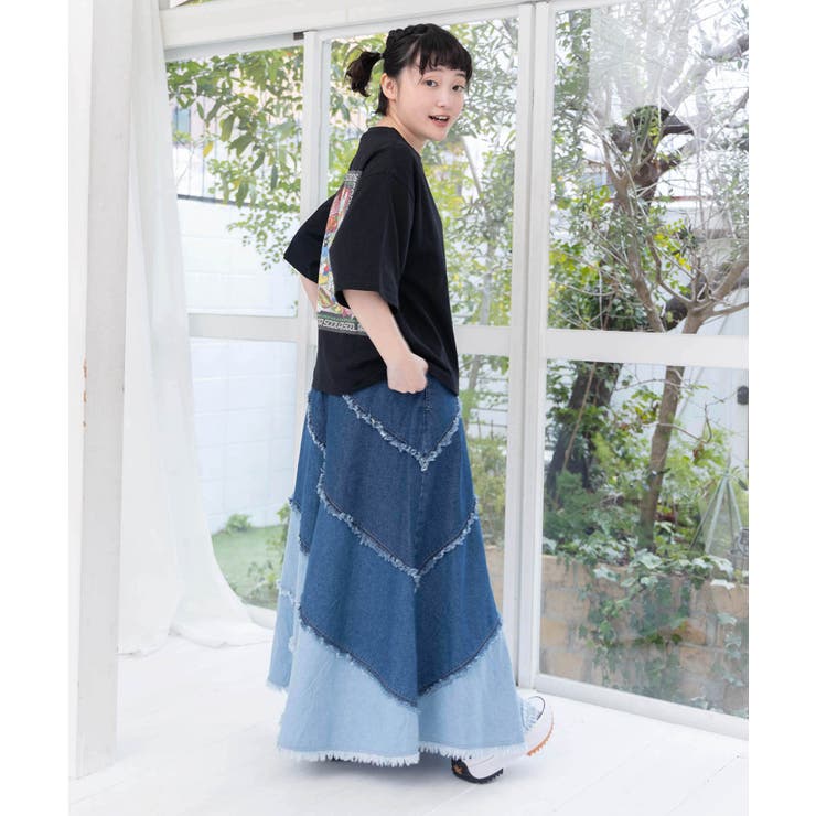 蝶刺繍or配色 スパイラル切替フリンジデニムスカート | ScoLar | 詳細画像12 