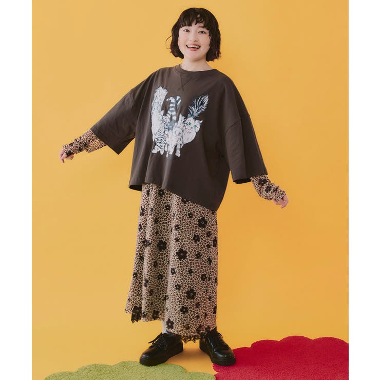 にらめっこネコちゃん ワイドTシャツ | ScoLar | 詳細画像1 