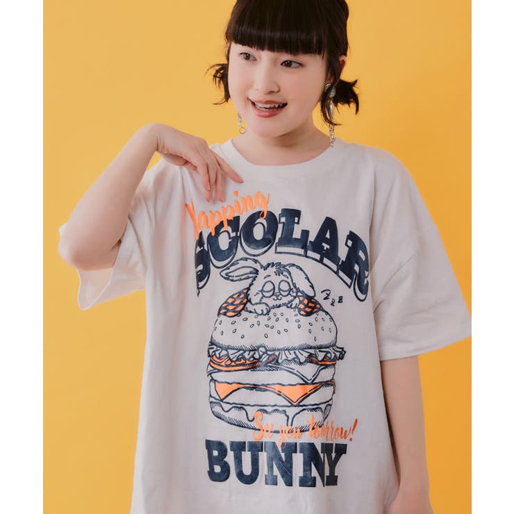 お昼寝ウサギinスカラーバーガー柄Tシャツ | ScoLar | 詳細画像3 