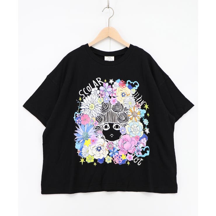ブラック | お花に埋もれるスカラーちゃん ジャガードTシャツ | ScoLar