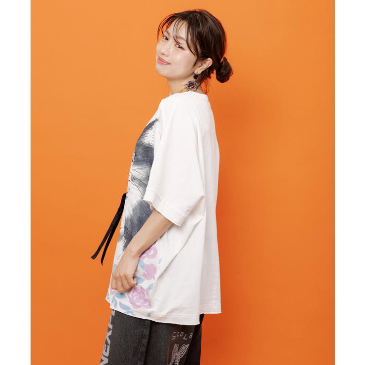 リボン付き もふもふハチワレネコ柄Tシャツ | ScoLar | 詳細画像2 