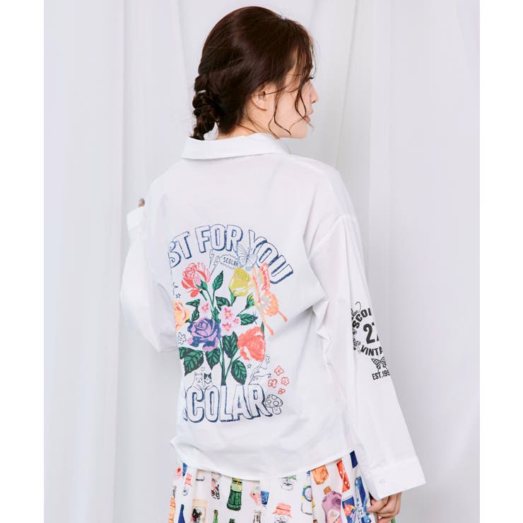 オフホワイト | 2素材展開 ポップロゴお花バックプリントシャツ | ScoLar