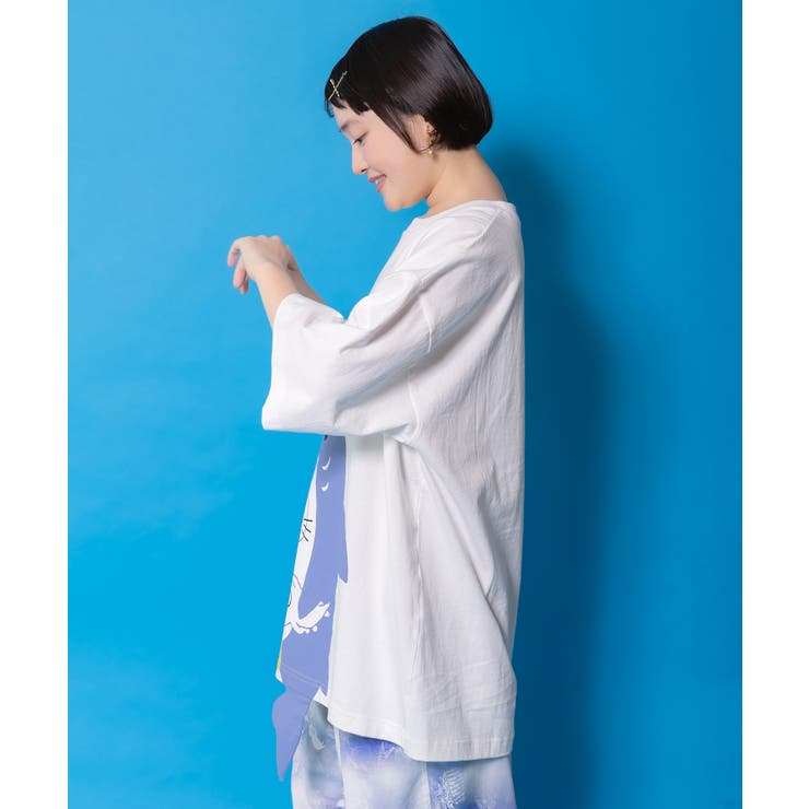 しっぽ飛び出しサメニャン柄Tシャツ | ScoLar | 詳細画像4 
