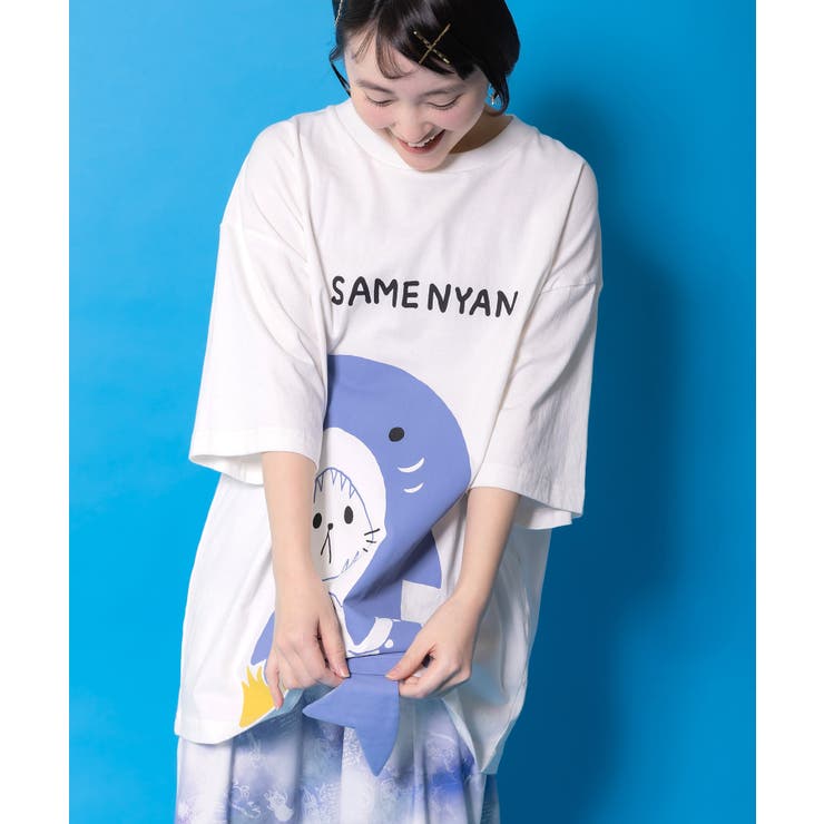 しっぽ飛び出しサメニャン柄Tシャツ | ScoLar | 詳細画像6 