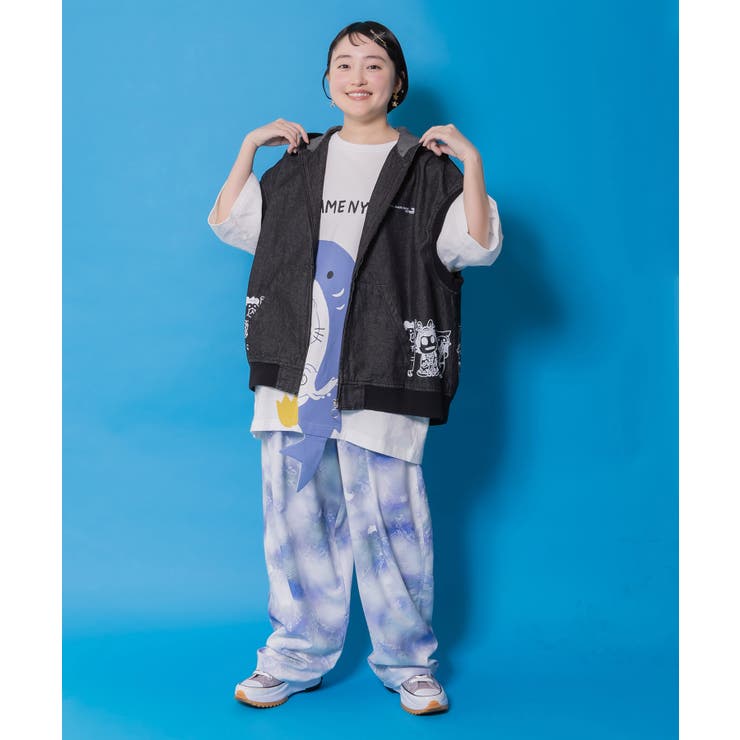 しっぽ飛び出しサメニャン柄Tシャツ | ScoLar | 詳細画像8 