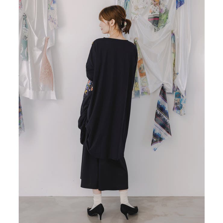 ネコと花の天の川柄 ドロストワンピース | ScoLar | 詳細画像3 