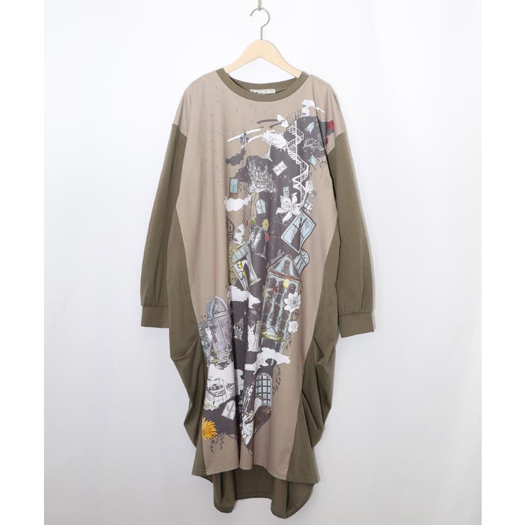 ベージュ | 不思議な街柄タック入りワンピース | ScoLar