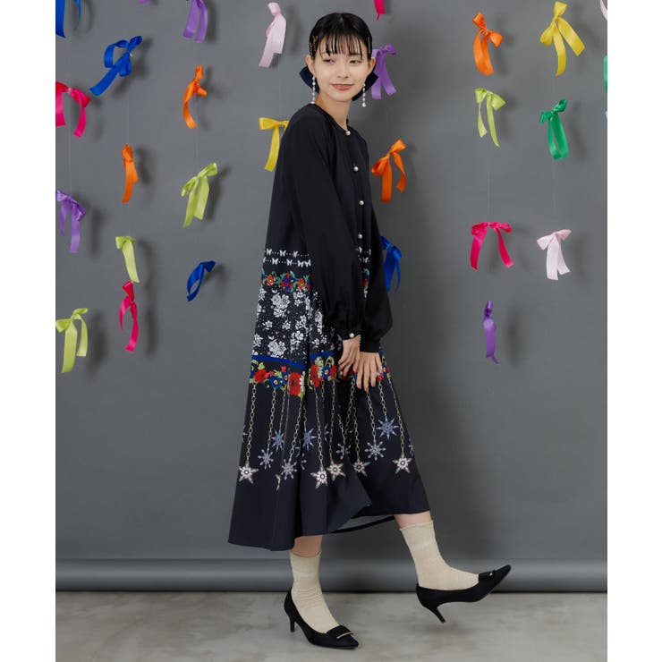 冬のオーナメント×花柄 前開きワンピース | ScoLar | 詳細画像3 