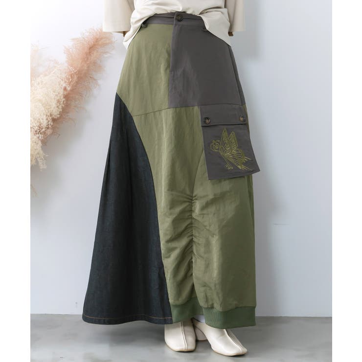カーキ | 蝶鍵モチーフ刺繍 ナイロン×デニム切替配色スカート | ScoLar