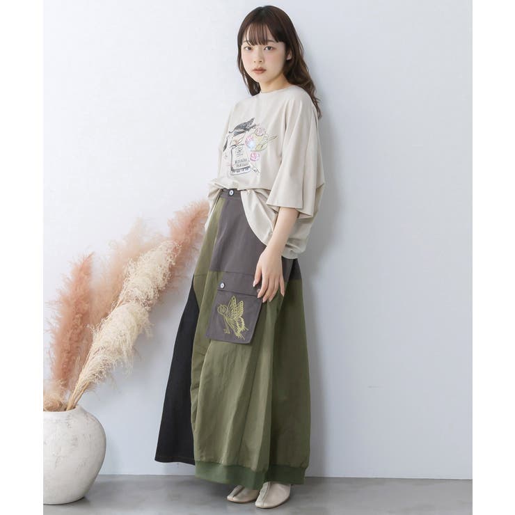 蝶鍵モチーフ刺繍 ナイロン×デニム切替配色スカート | ScoLar | 詳細画像2 