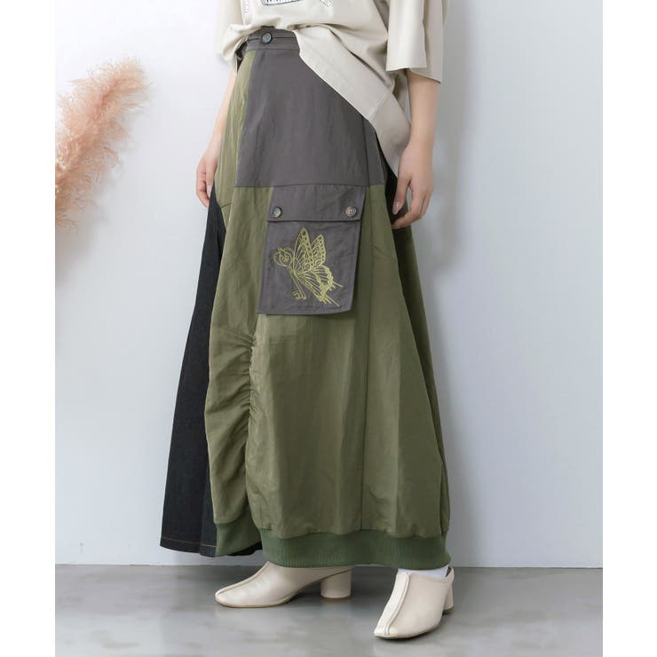 蝶鍵モチーフ刺繍 ナイロン×デニム切替配色スカート | ScoLar | 詳細画像3 