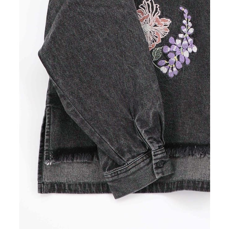 花蝶刺繍すそフリンジ入りデニムシャツ | ScoLar | 詳細画像18 