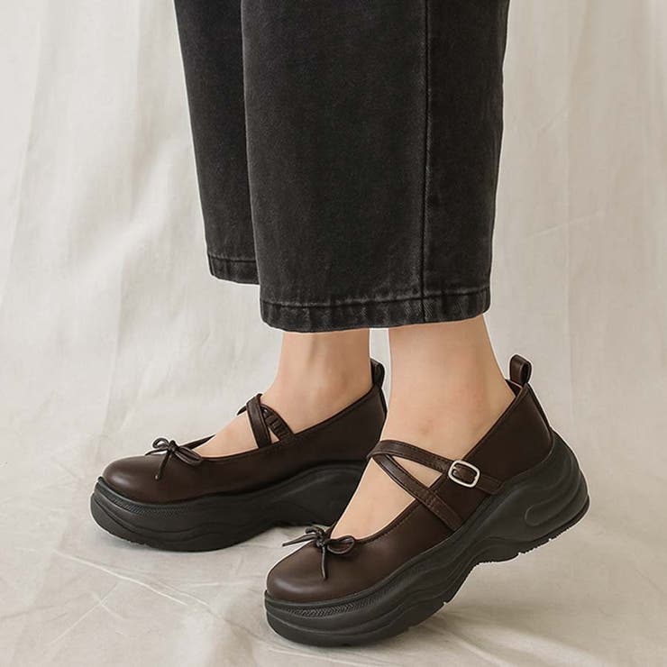 ダークブラウン | リボンモチーフ厚底スニーカーソールシューズ | Scramble