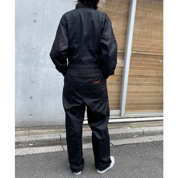 STAY WILD フード付きジャンプスーツ STAY WILD フード付きジャンプスーツ