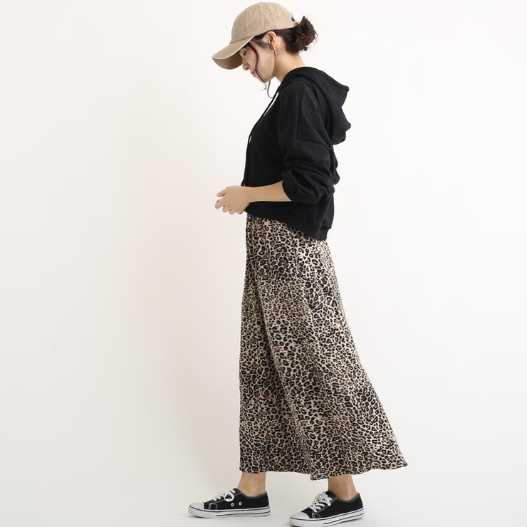 無地ショート丈パーカー お揃い 双子コーデ 品番 Atyw Sevens セブンズ のレディースファッション通販 Shoplist ショップリスト