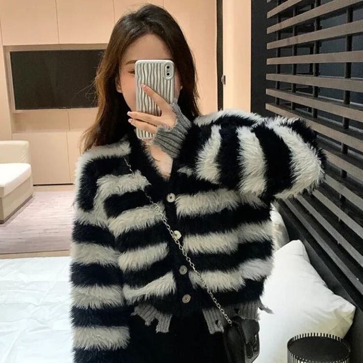 リブ加工ボーダーカーディガン 韓国 ニット[品番：ATYW0002282