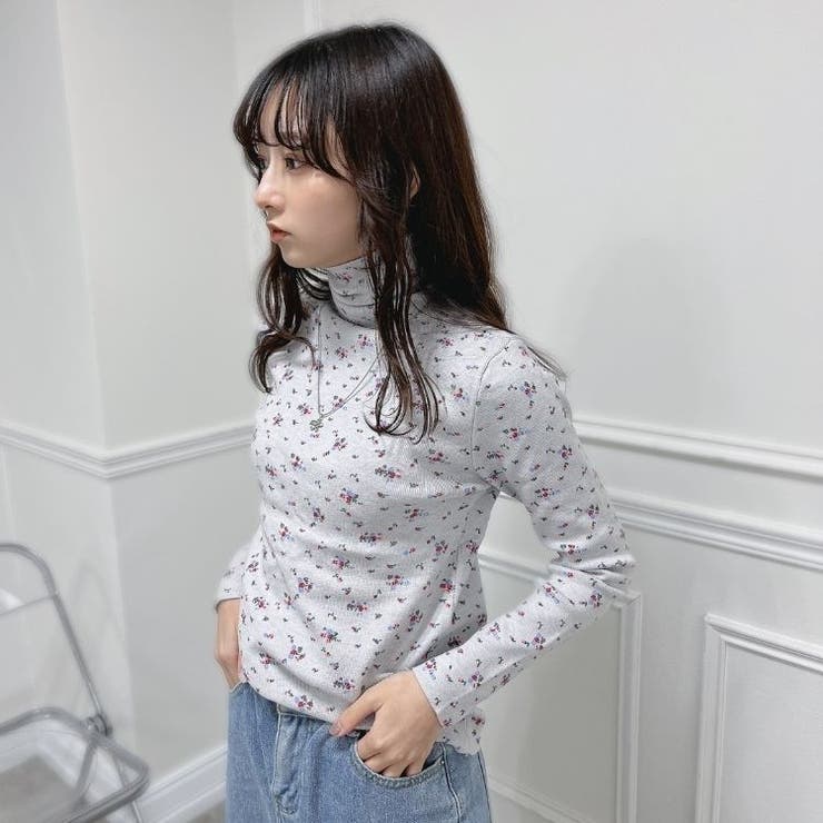 ミニフラワー柄トップス 韓国 ガーリー フェミニン 小花柄 レイヤー