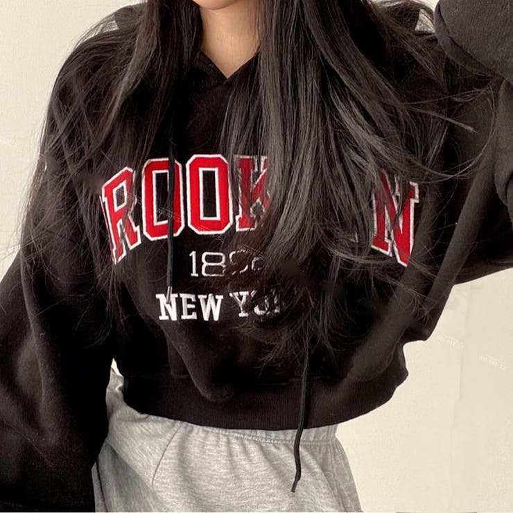 BROOKLYN刺しゅうロゴショート丈パーカー 秋 冬[品番