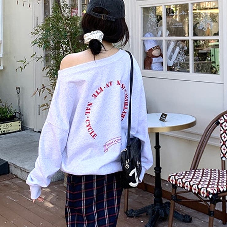 バックサークルロゴプリントオフショルダースウェットトレーナー 春 秋 | SHEENA  | 詳細画像4 