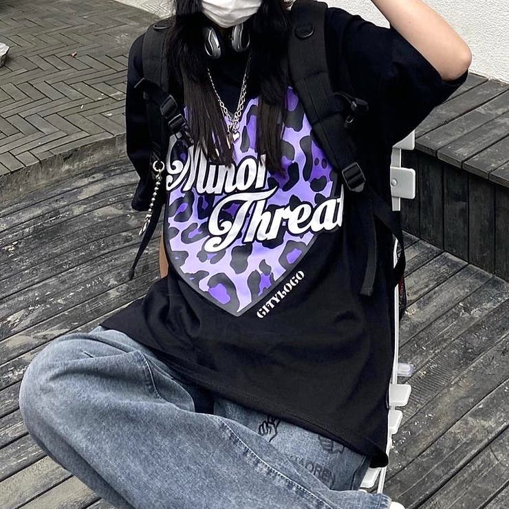 ブラック | レオパードハートロゴプリントオーバーサイズTシャツ | SHEENA 