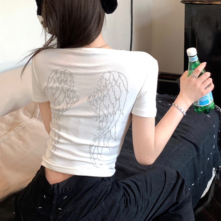ホワイト | キラキラストーンエンジェルモチーフコンパクトTシャツ | SHEENA 