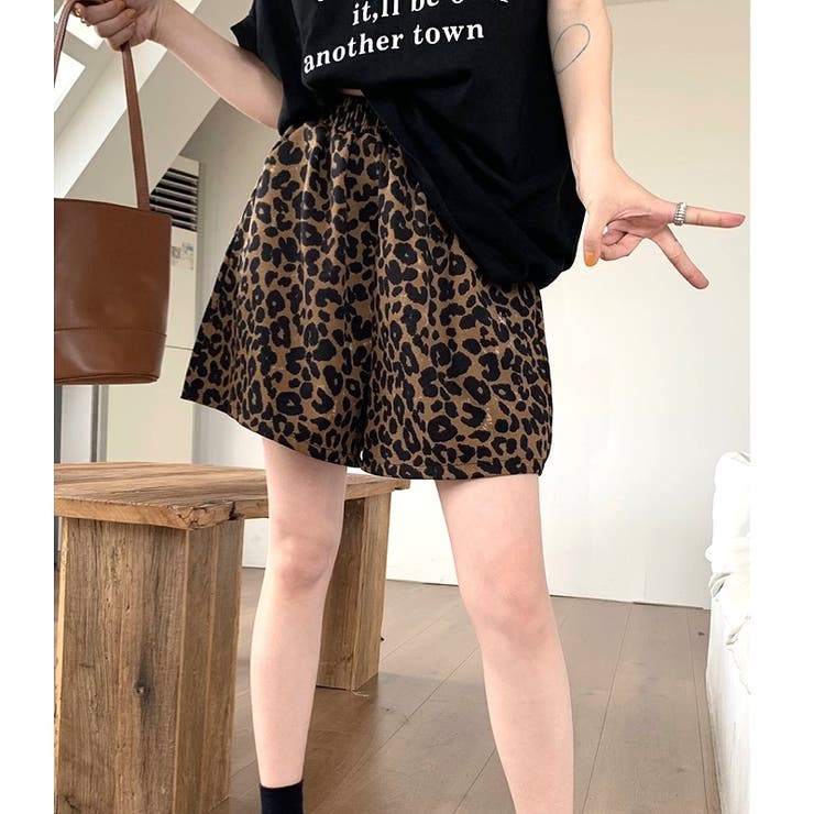ヴィヴィアンウエストウッド レオパード柄　ショートパンツ 新品タグ付き!!Vivienne Westwoodレオパード柄ショートパンツ