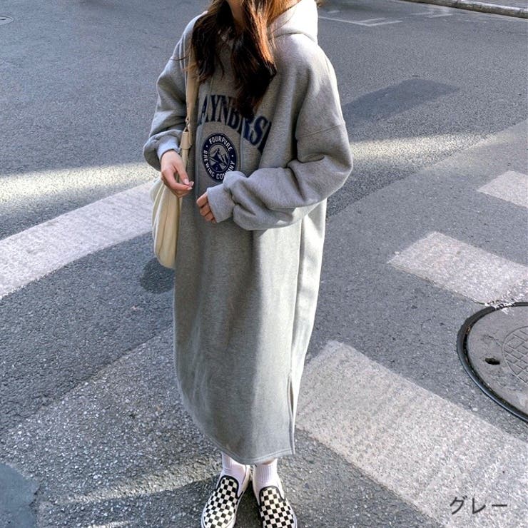 CK ロゴプリント フード付き　ロングニット　パーカー　ワンピ CK ロゴプリント フード付き ロングニット パーカー ワンピ ロング