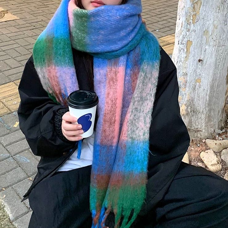 volume fringe check muffler/ボリュームフリンジチェック