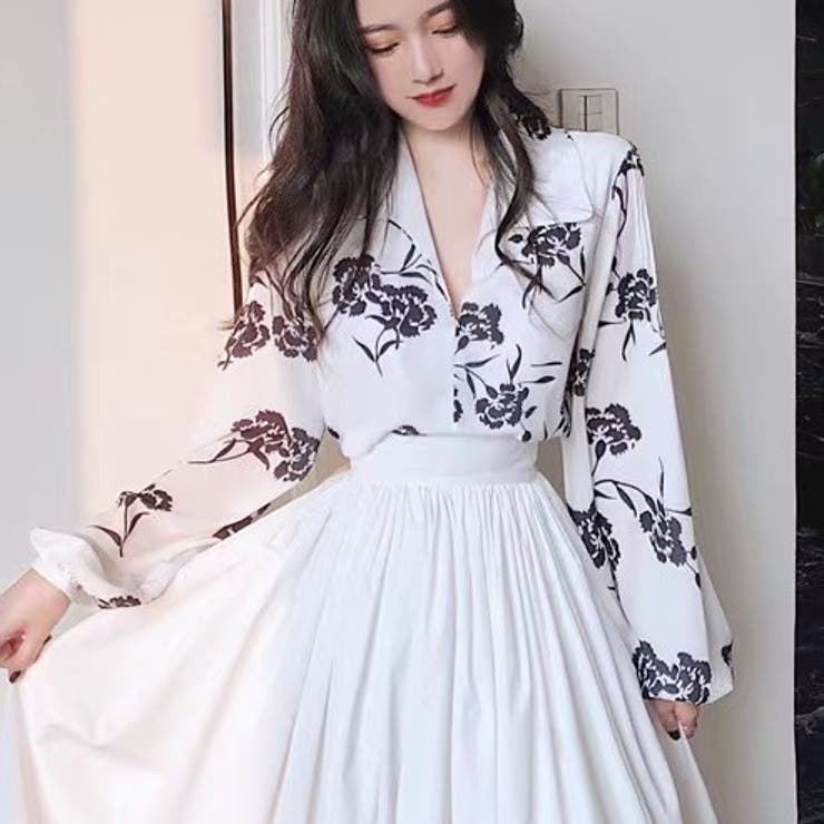 美品♪ apolina アポリナ　花柄　長袖ブラウス 5-7y 美品♪ apolina アポリナ 花柄 長袖ブラウス 5-7y 2025年最新