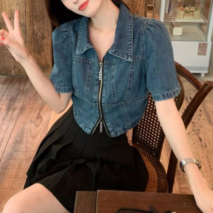 新品⭐︎異素材ドッキングトップス⭐︎定価２３１００円⭐︎デニム✖️ブラック☆送料込み トップス 異素材 デニム袖 ドッキングトップス 切替 デニム