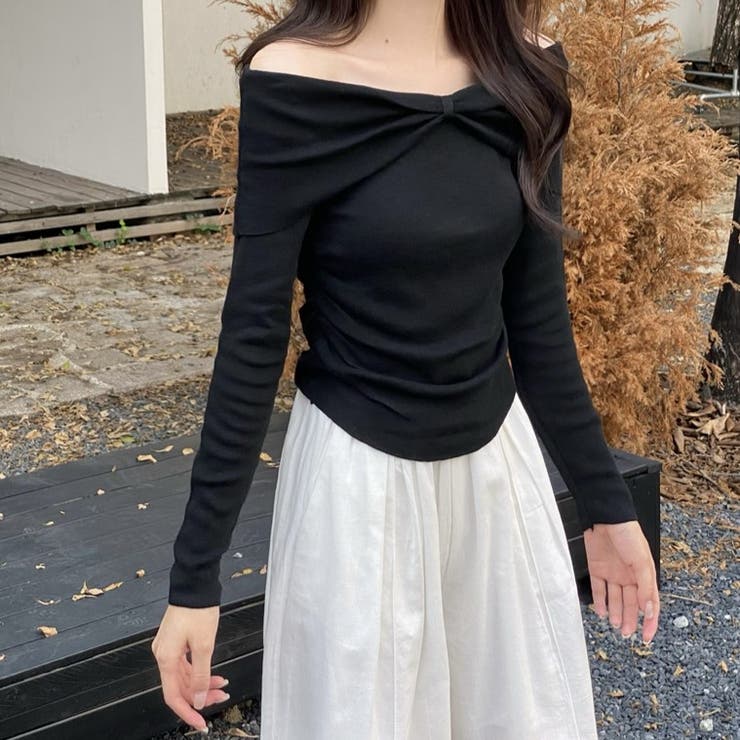 ブラック | ツイストオフショルスリムニット | Achic