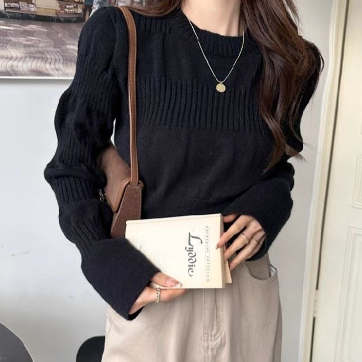 ブラック | ベルスリーブクロップド丈ニットプルオーバー | Achic