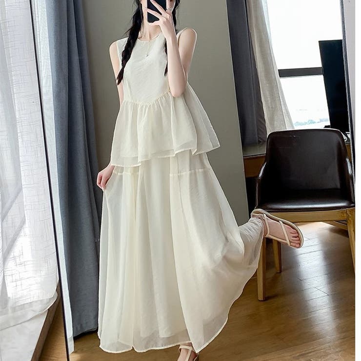 シフォンノースリーブシャツ＋ロングシフォンフレアスカート 2点