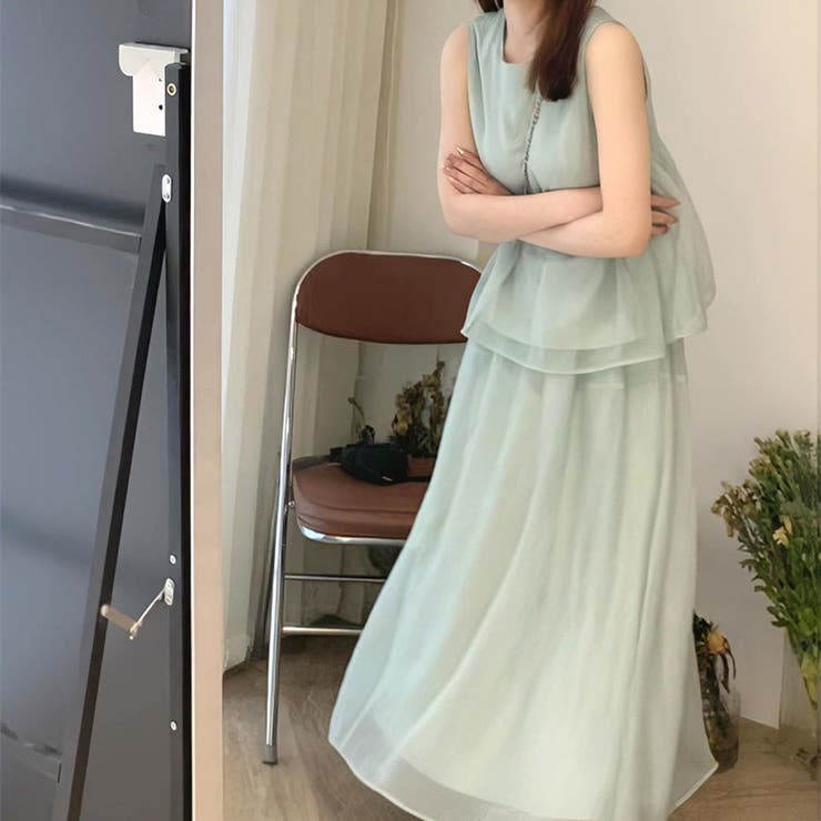 シフォンノースリーブシャツ＋ロングシフォンフレアスカート 2点