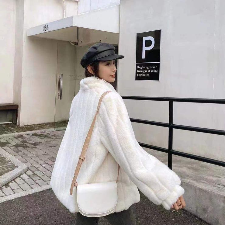 大人気♡冬のロングモコモコファーコート♡女子会やデートに最適 大人気♡冬のロングモコモコファーコート♡女子会やデートに最適