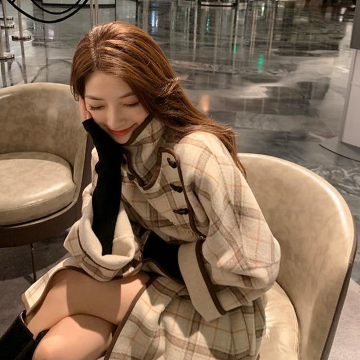 ハイネックチェック柄ケープ風コート[品番：SHNW0010422]｜Achic