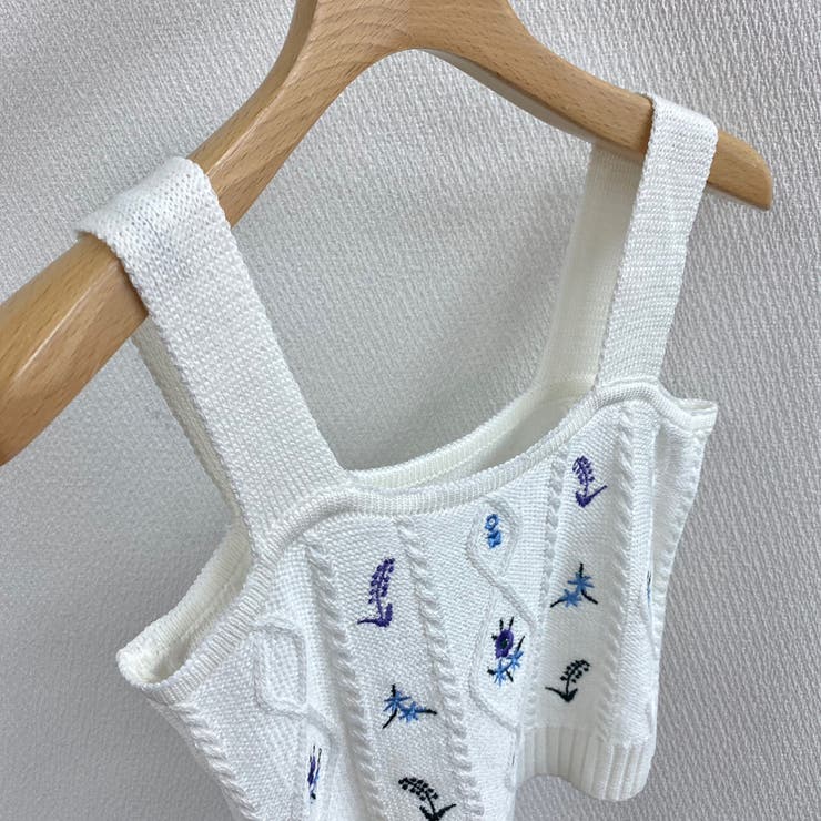 フラワー刺繍ニットキャミ 花柄 ショート丈[品番：SHNW0007096