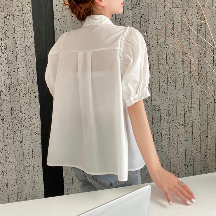 フラワー刺繍バルーンスリーブシャツ ブラウス ボリューム袖