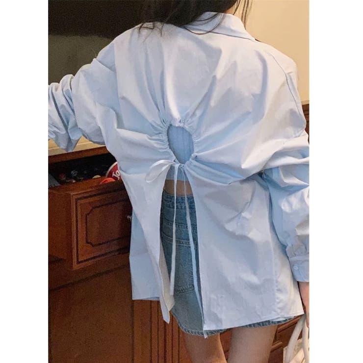 サックス | バックデザイン肌見せシャツ | LADY LIKE 