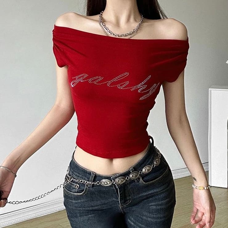 ラインストーンロゴオフショルトップス[品番：SHNW0011554]｜LADY LIKE