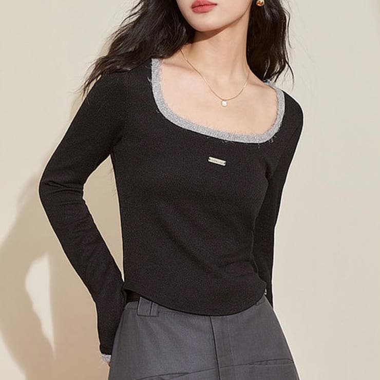 バイカラーロゴプレート付きもちもちトップス[品番：SHNW0011966