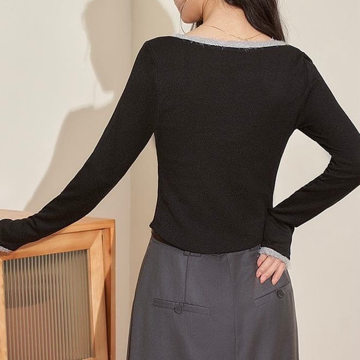 バイカラーロゴプレート付きもちもちトップス[品番：SHNW0011966